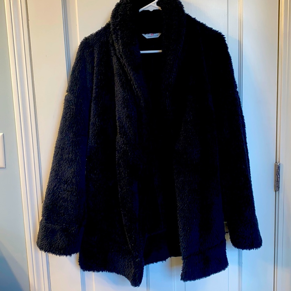 Vineyard Vines Ladies Black fleece sweater/jacket